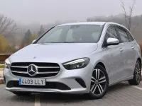 Usado Mercedes B180 Advantage 116 CV (85 kW) 2020 Plateado Utilitario