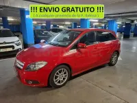 Usado Mercedes B180 122 CV (89 kW) 2012 Rojo Utilitario