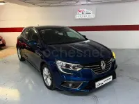 Usado Renault Mégane IV Zen 130 CV (95 kW) 2017 Azul Berlina