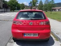 Käytetty Seat Ibiza 75 HP (55 kW) 2005 Punainen Viistoperä