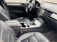 Second-hand VW Touareg 245 CP (180 kW) 2012 Alb SUV
