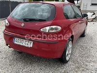 Usado Alfa Romeo 147 Distinctive 120 CV (88 kW) 2004 Rojo Utilitario