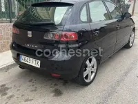 Usado Seat Ibiza Stylance 100 CV (73 kW) 2007 Negro Utilitario