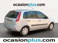 Usado Ford Fiesta 80 CV (58 kW) 2007 Gris Utilitario