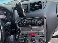 Usado Alfa Romeo 147 Distinctive 120 CV (88 kW) 2008 Rojo Utilitario