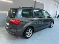 Usado Seat Alhambra Ecomotive 140 CV (102 kW) 2012 Gris / plata Monovolumen