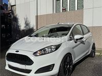 Usado Ford Fiesta Trend 100 CV (73 kW) 2016 Blanco Berlina