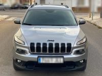 Usado Jeep Cherokee Night Eagle 200 CV (147 kW) 2016 Plata SUV