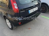 Usado Ford Fiesta Trend 82 CV (60 kW) 2007 Azul Utilitario