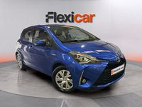 Käytetty Toyota Yaris Hybrid Business Edition 116 HP (85 kW) 2020 Sininen Sedan