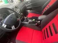 Usado Ford Focus 116 CV (85 kW) 2008 Rojo Berlina