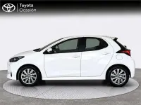 Usado Toyota Yaris Hybrid Active 116 CV (85 kW) 2022 Blanco Utilitario