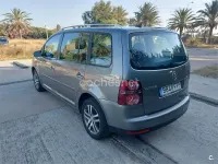 Usado VW Touran Highline 140 CV (102 kW) 2007 Gris / plata Monovolumen