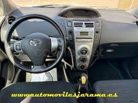 Usado Toyota Yaris Active 101 CV (74 kW) 2009 Gris / plata Utilitario