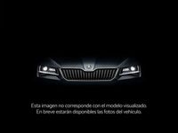 Usado Skoda Kamiq Selection 116 CV (85 kW) 2025 Plateado SUV