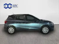 Usado Seat Arona Style 110 CV (80 kW) 2022 Gris / plata SUV