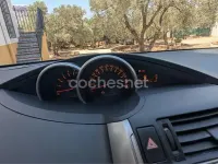 Usado Toyota Verso Active 126 CV (92 kW) 2011 Rojo Monovolumen