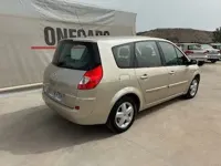 Usado Renault Grand Scénic II Privilege 110 CV (80 kW) 2007 Beige Monovolumen
