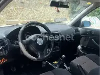 Usado VW Golf IV 110 CV (80 kW) 2001 Azul Berlina