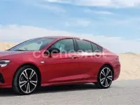Usado Opel Insignia GS Line 174 CV (127 kW) 2022 Granate Berlina