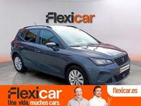 Usado Seat Arona Xperience 110 CV (80 kW) 2022 Gris SUV