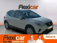 Usado Seat Arona Style 110 CV (80 kW) 2023 Blanco SUV