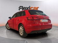 Käytetty Audi A3 Premium 115 HP (84 kW) 2016 Punainen Sedan