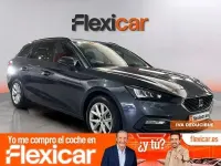Usado Seat Leon Style 110 CV (80 kW) 2022 Azul Familiar