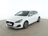 Usado Hyundai i30 120 CV (88 kW) 2020 Blanco Berlina