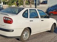 Usado Seat Cordoba Stella 75 CV (55 kW) 2002 Blanco Berlina
