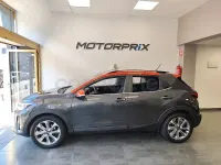 Usado Kia Stonic 120 CV (88 kW) 2018 Gris / plata SUV
