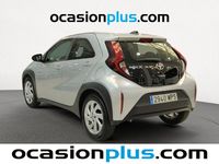 Usado Toyota Aygo X Play 72 CV (52 kW) 2024 Gris / plata SUV