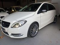 Usado Mercedes B180 AMG line 109 CV (80 kW) 2014 Blanco Monovolumen
