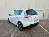 Usado Renault Scénic III Bose Edition 130 CV (95 kW) 2016 Blanco Monovolumen