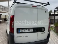 Usado Fiat Doblò 90 CV (66 kW) 2012 Blanco Monovolumen