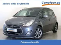 Usado Hyundai ix20 90 CV (66 kW) 2016 Plateado Utilitario