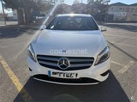 Käytetty Mercedes A180 Urban 109 HP (80 kW) 2015 Valkoinen Sedan