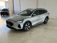 Usado Ford Focus Active X 125 CV (91 kW) 2023 Gris / plata Familiar