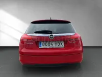 Usado Opel Insignia Sport 160 CV (117 kW) 2011 Rojo Familiar