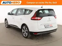 Usado Renault Scénic Zen 140 CV (102 kW) 2020 Blanco