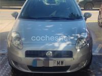 Usado Fiat Grande Punto Dynamic 75 CV (55 kW) 2007 Gris / plata Utilitario
