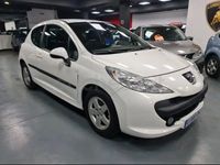 Usado Peugeot 207 Premium 90 CV (66 kW) 2008 Blanco Berlina