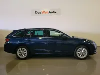 Usado Skoda Octavia Ambition 110 CV (80 kW) 2022 Azul