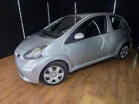 Usado Toyota Aygo 68 CV (50 kW) 2008 Gris / plata Utilitario