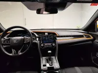 Usado Honda Civic Elegance 126 CV (92 kW) 2021 Gris / plata Berlina