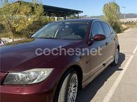 Begagnad BMW 320 163 HK (119 kW) 2008 Röd Sedan