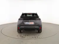 Usado Peugeot 2008 GT 131 CV (96 kW) 2023 Gris SUV