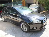 Usado Ford Focus Trend 115 CV (84 kW) 2011 Negro Utilitario
