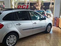 Usado Renault Clio GrandTour 89 CV (65 kW) 2011 Plateado Familiar