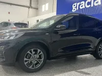 Usado Ford Kuga ST-Line 150 CV (110 kW) 2022 Negro agate (metalizado) SUV